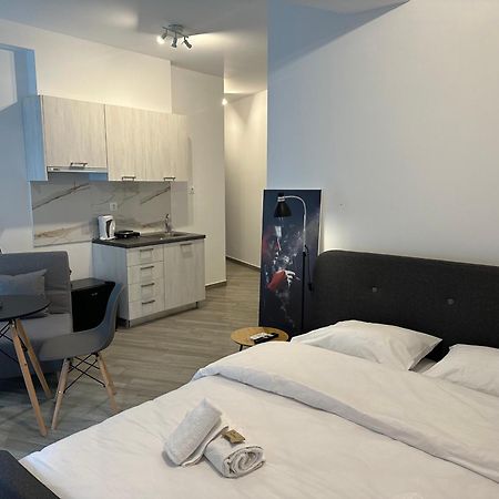 Brand New Studios Ipm1-2-3-4 라리사 외부 사진